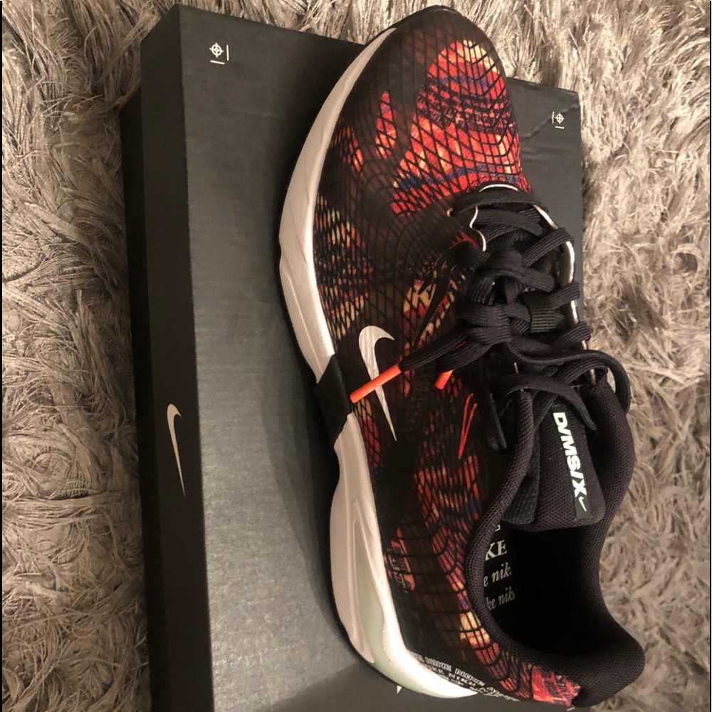 Nike Ghoswift running sneakers